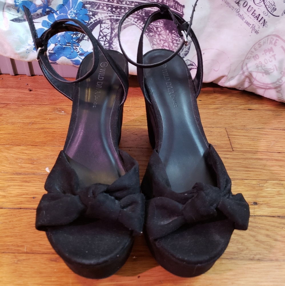 Wild diva lolita style wedges